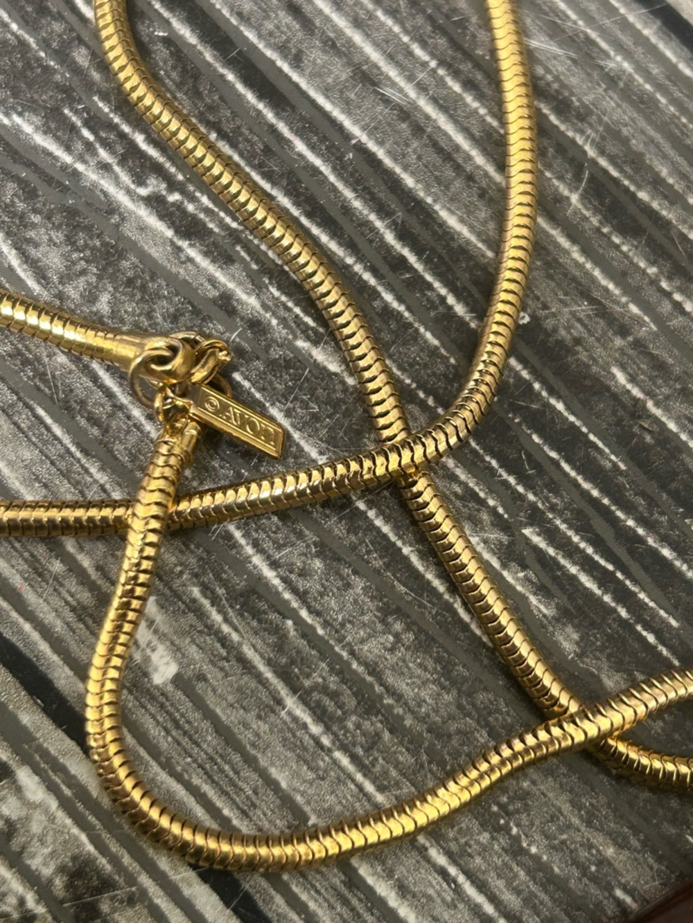 Vtg AVON Interchangeable Geometric Pendant Necklace | Gold Tone | 24" Chain - Picture 5 of 5